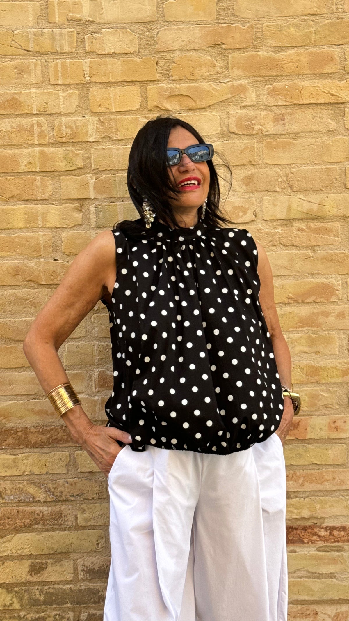 BLUSA POIS SMANICATA NERA