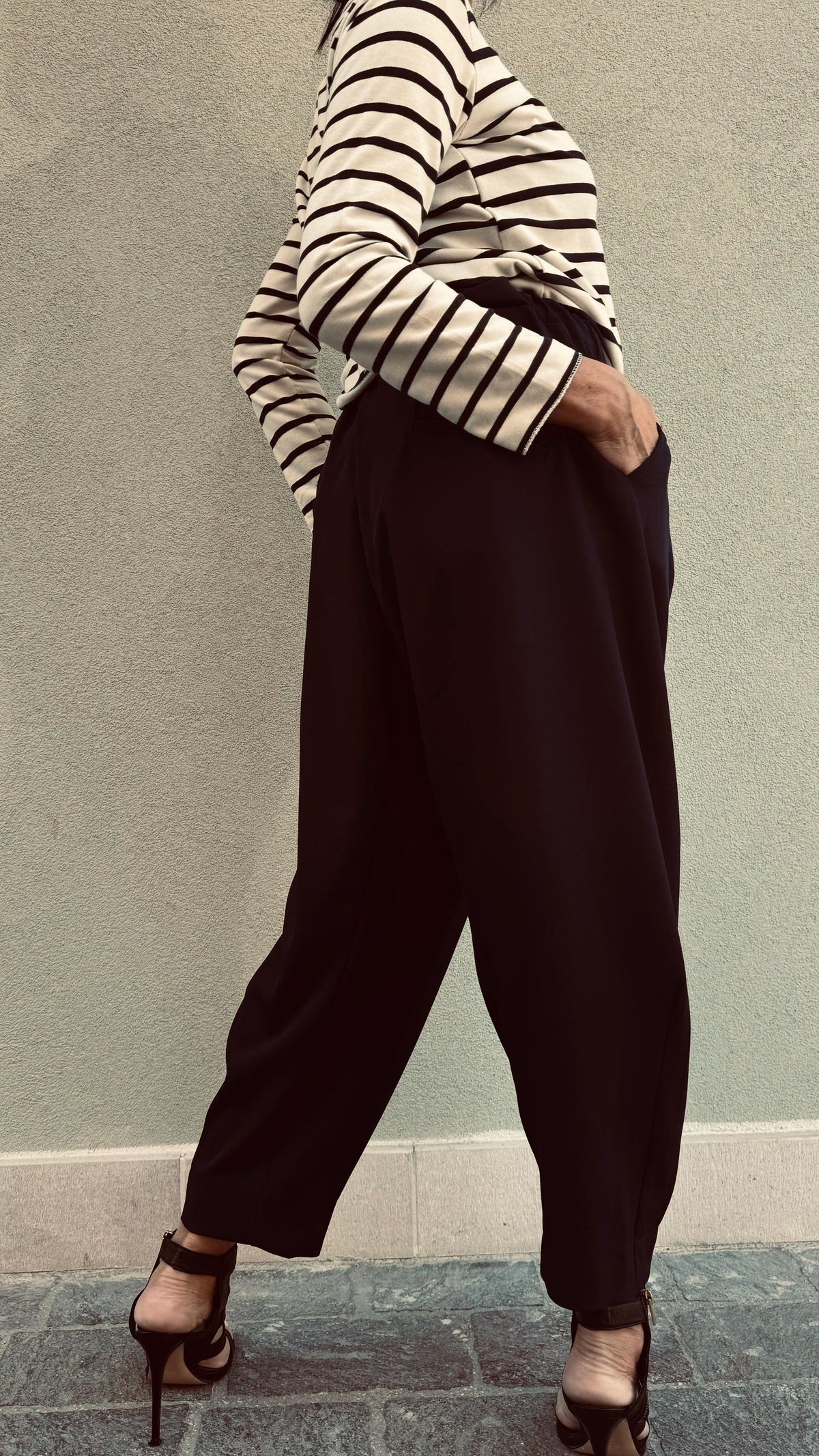 PANTALONE OVETTO NERO