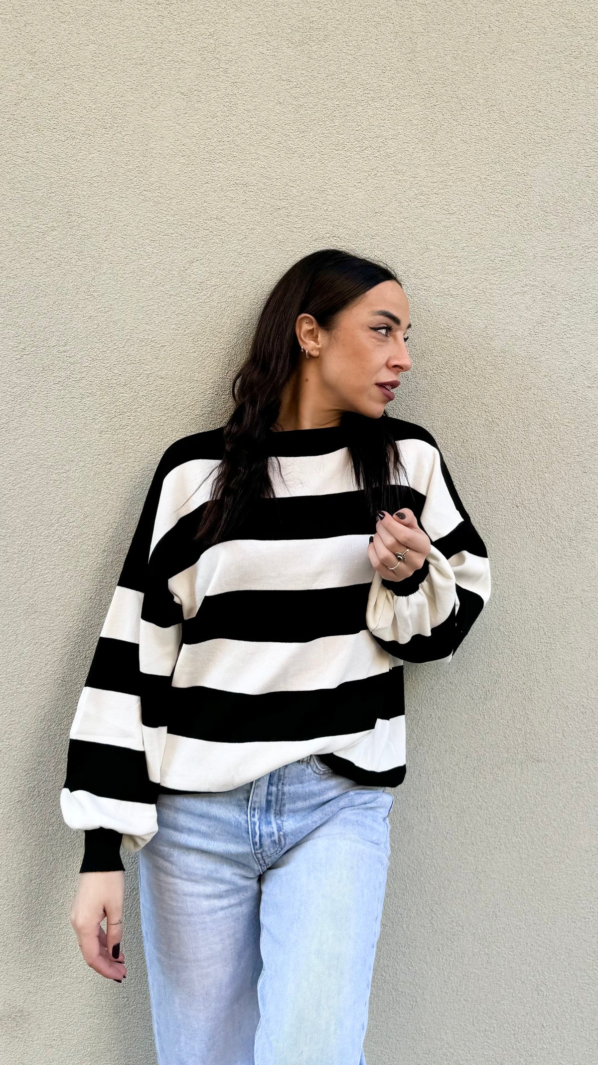 MAGLIA A RIGHE NERA E BIANCA