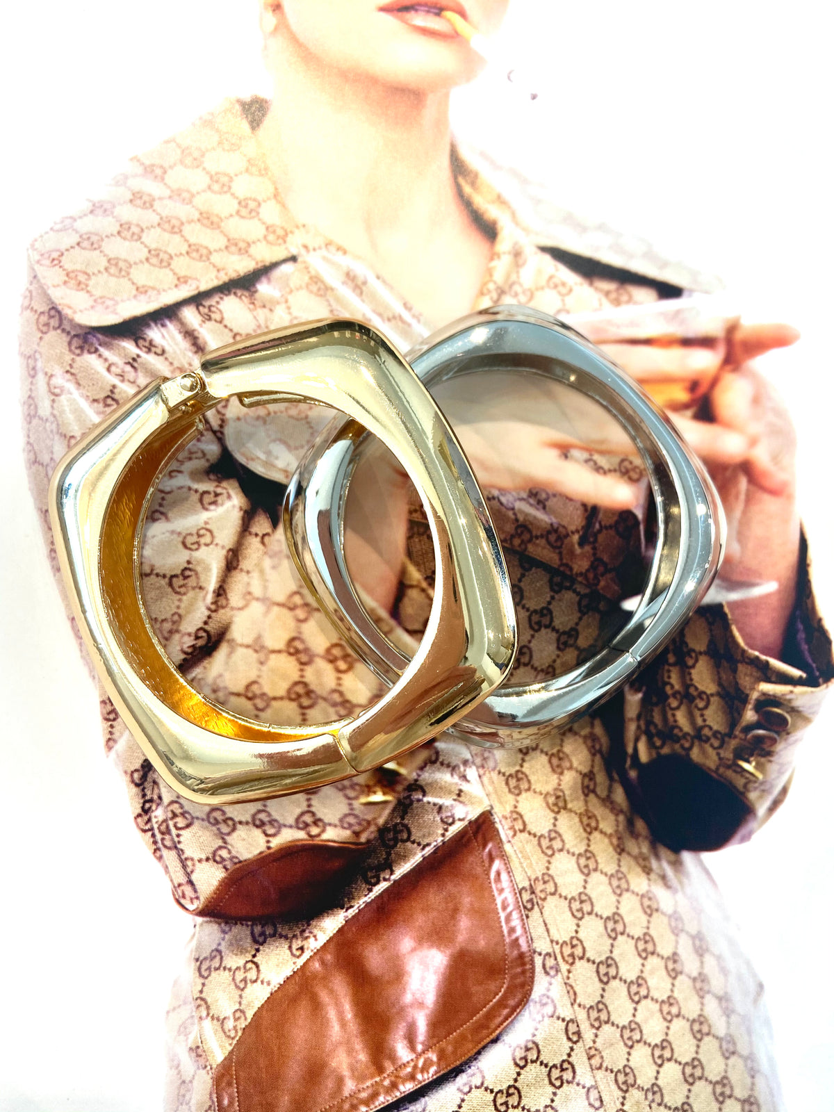 BRACCIALE RIGIDO ORO