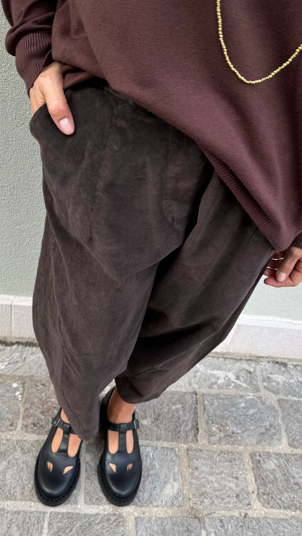 PANTALONE OVETTO IN VELLUTO CIOCCOLATO