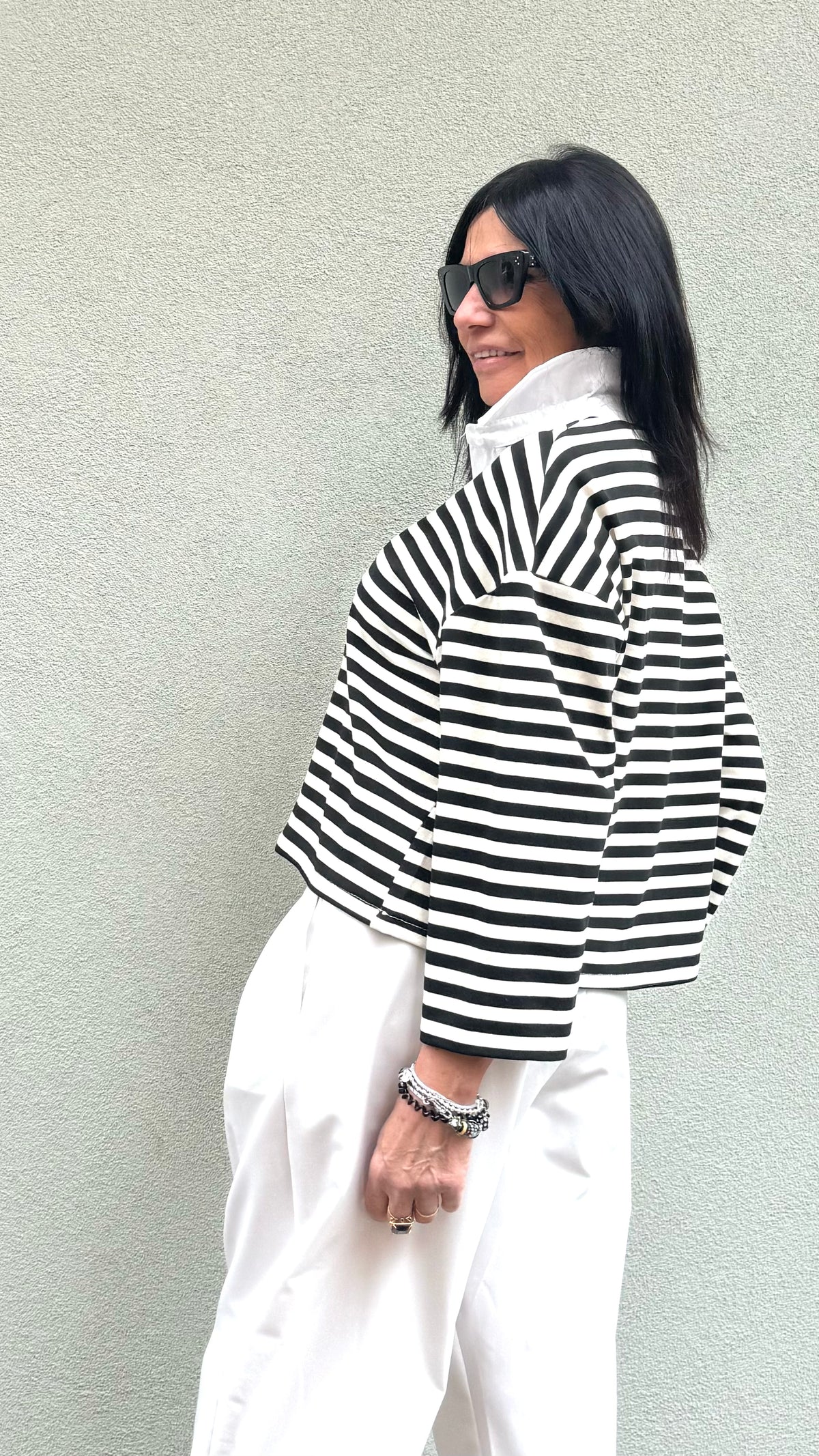 POLO A RIGHE BIANCA E NERA