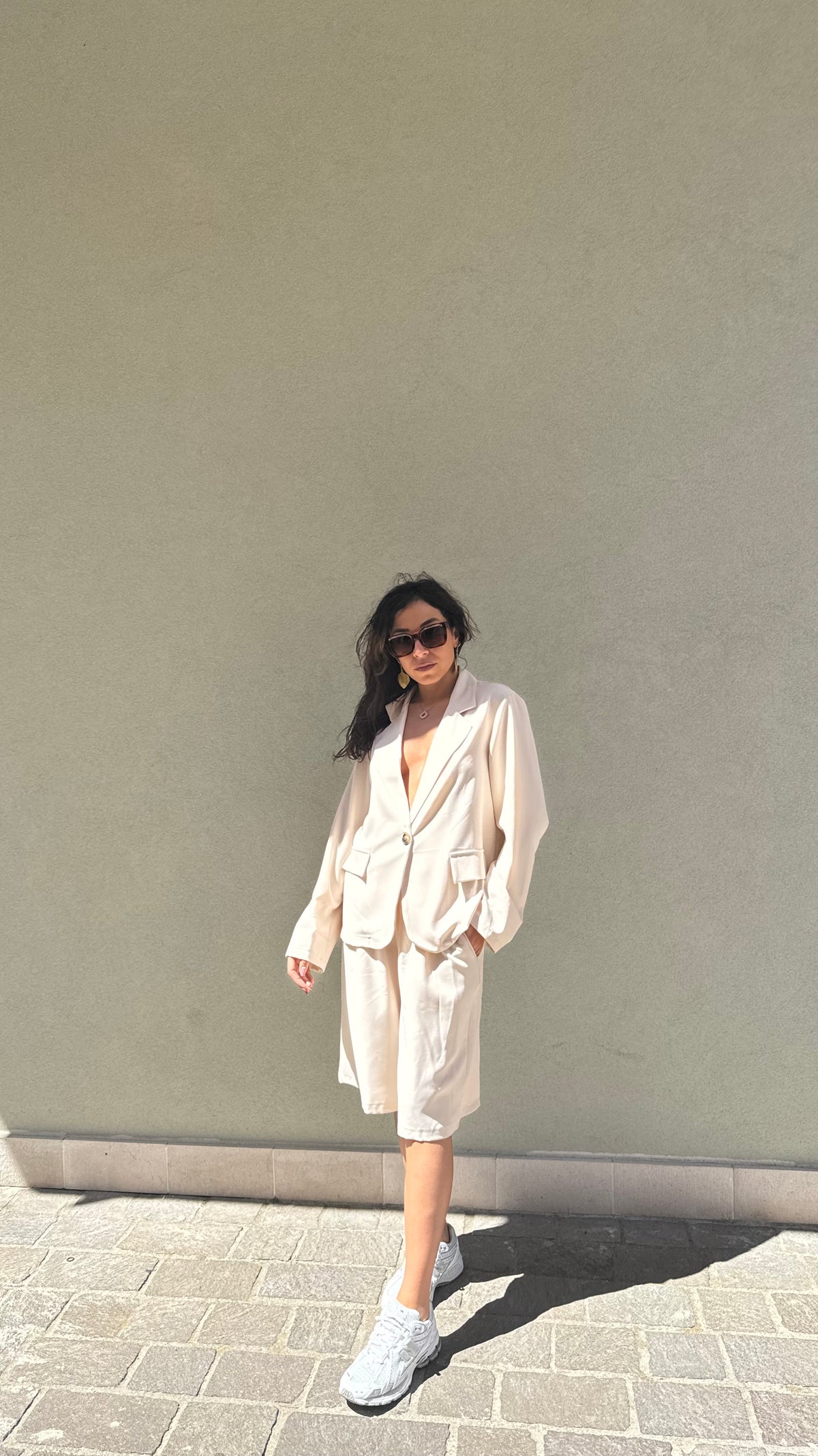 BERMUDA BEIGE