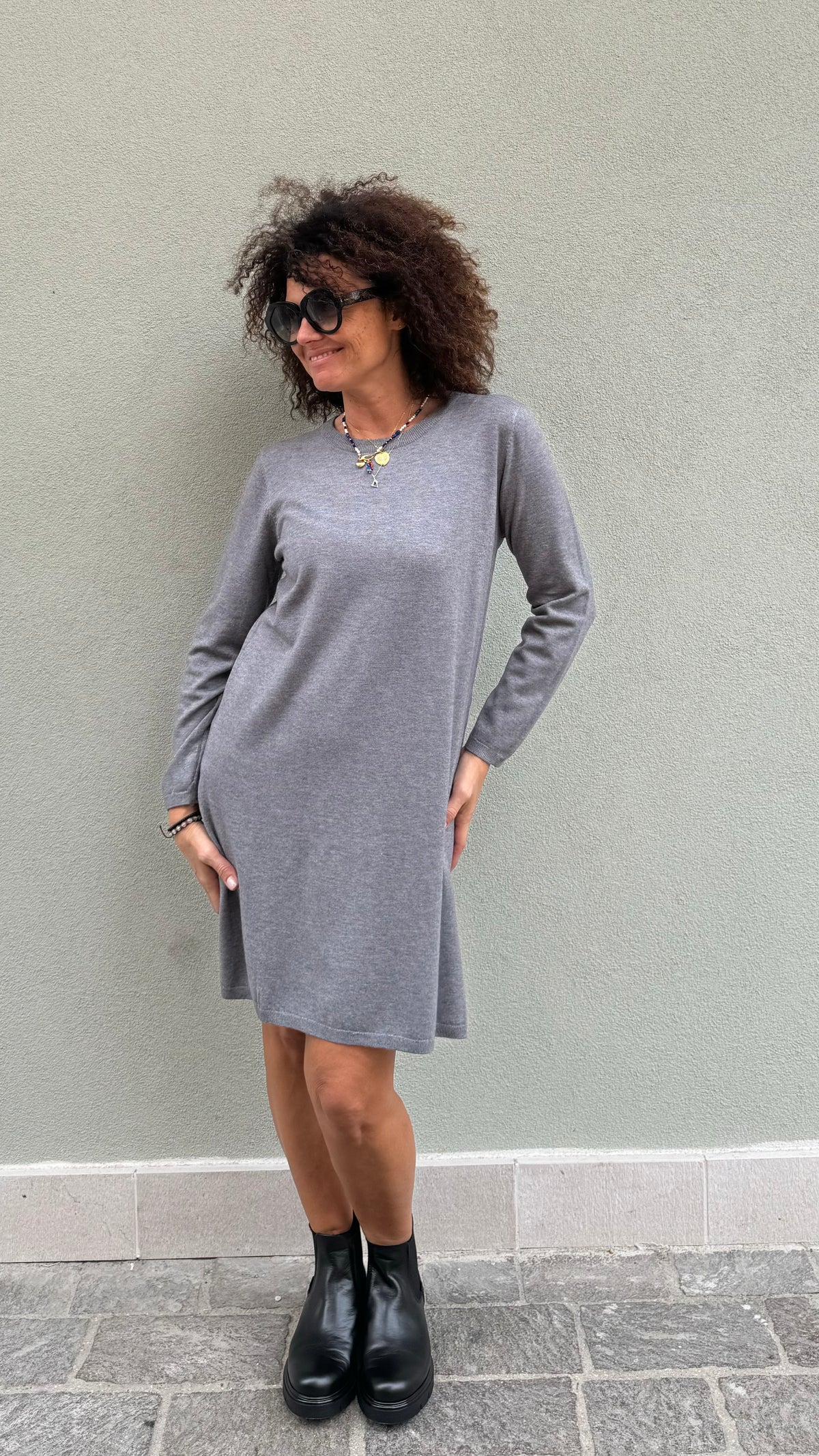 ABITO PAOLA GRIGIO