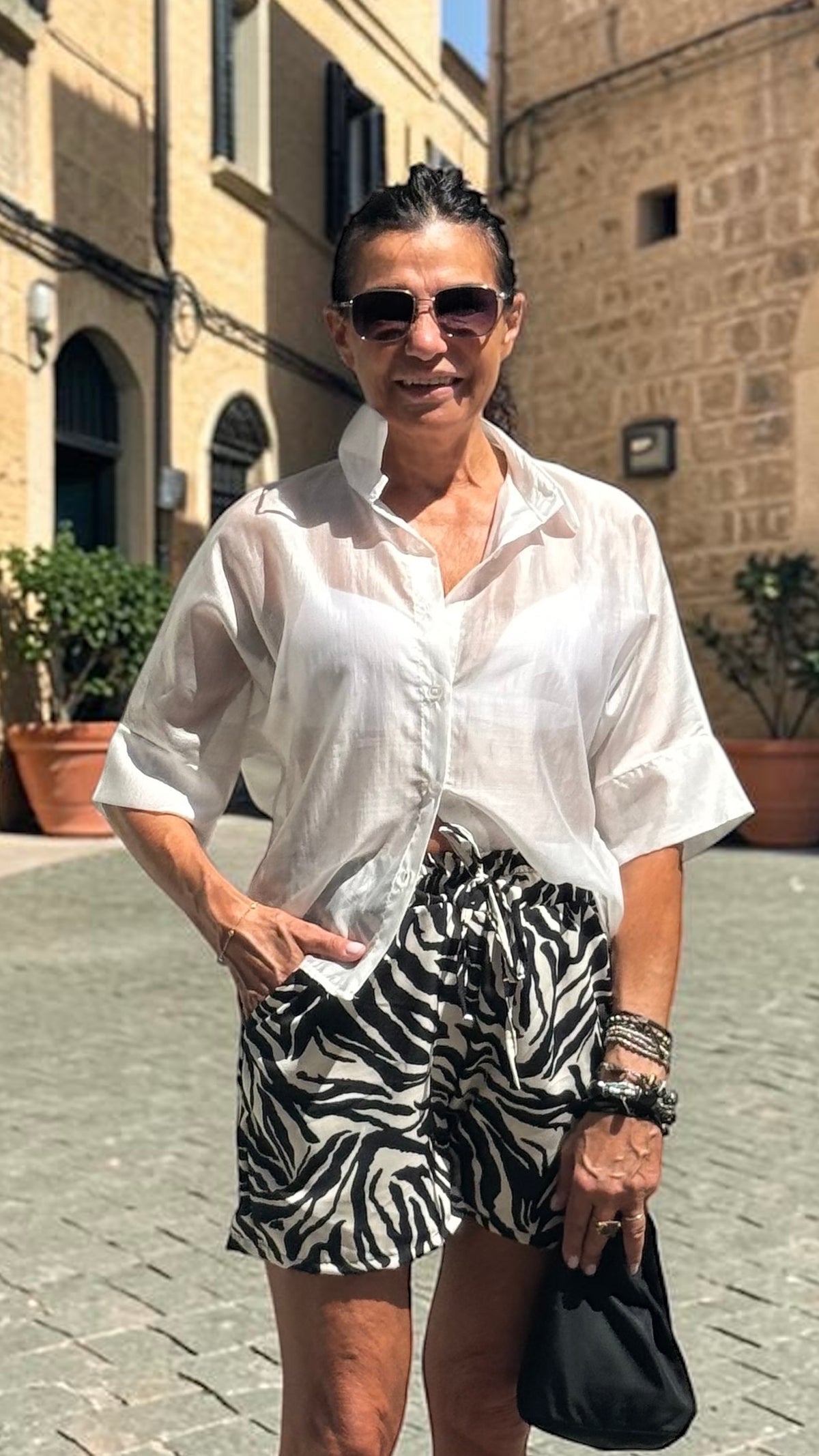CAMICIA MANICHE CORTE BIANCA